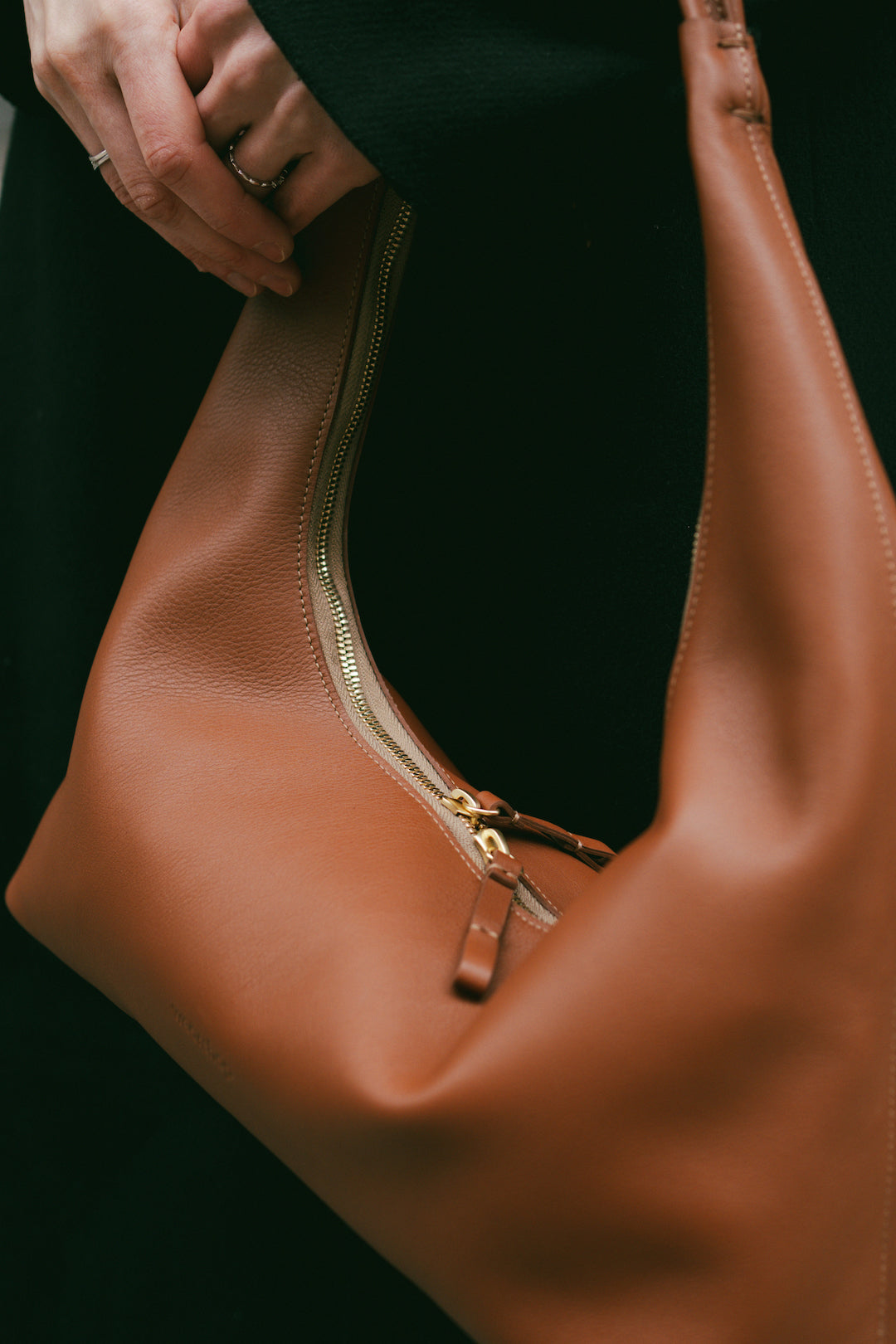 Riviera Shoulder Hobo in Cognac