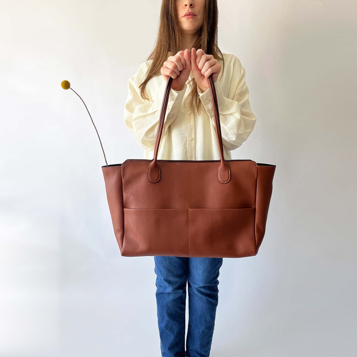 L'Editrice Bag in Cognac