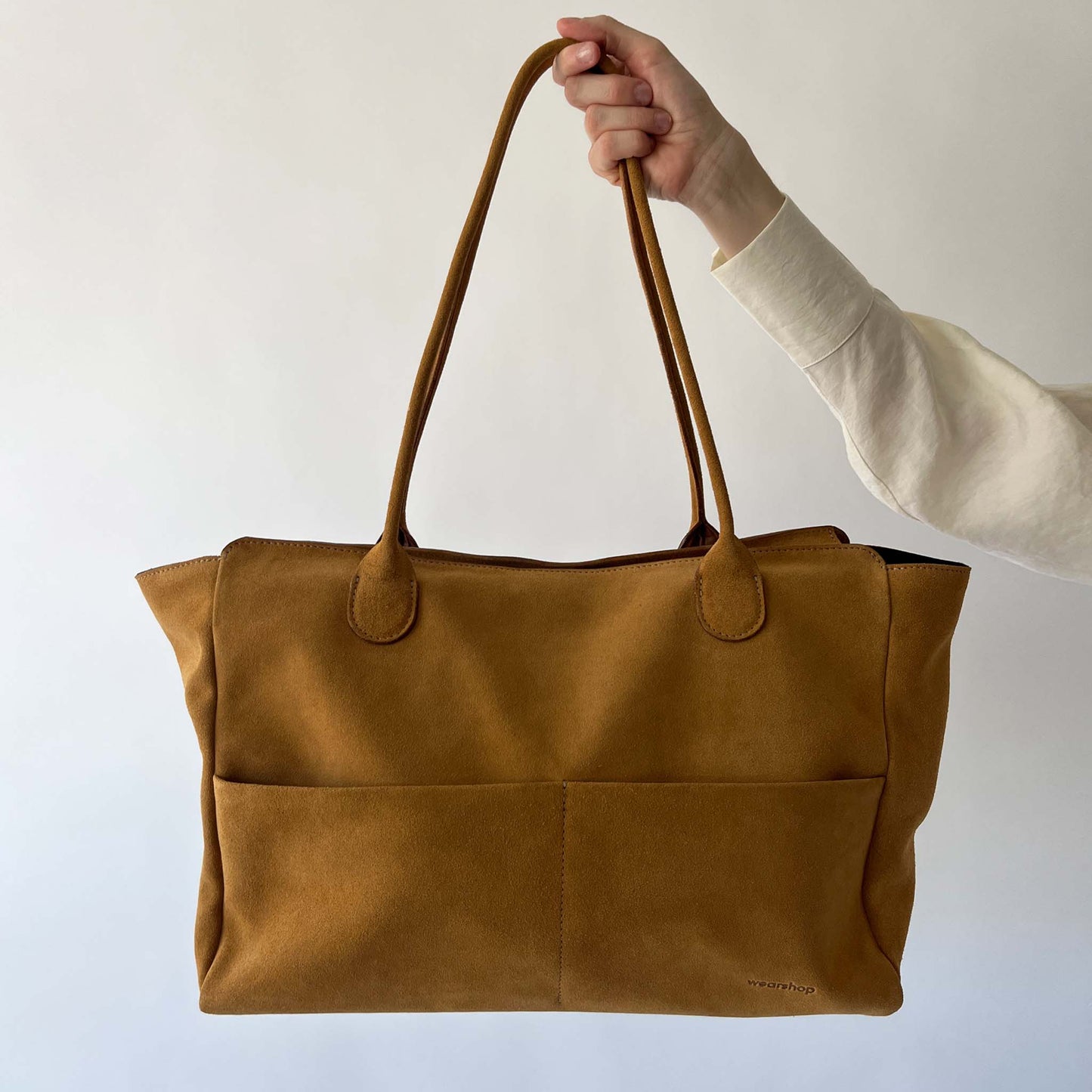 L'Editrice Bag in Honey Suede