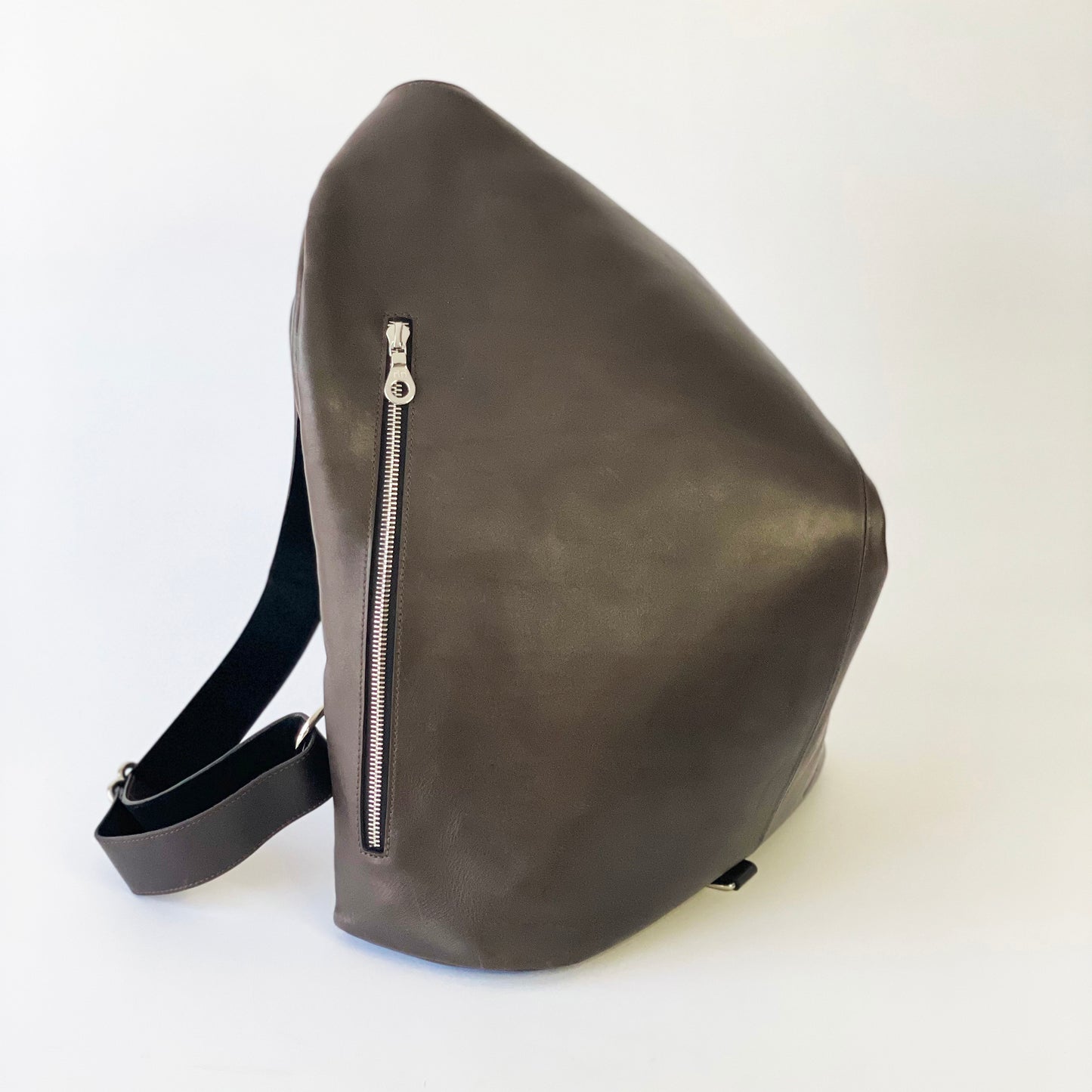 Le sac à dos Mercato en marron foncé