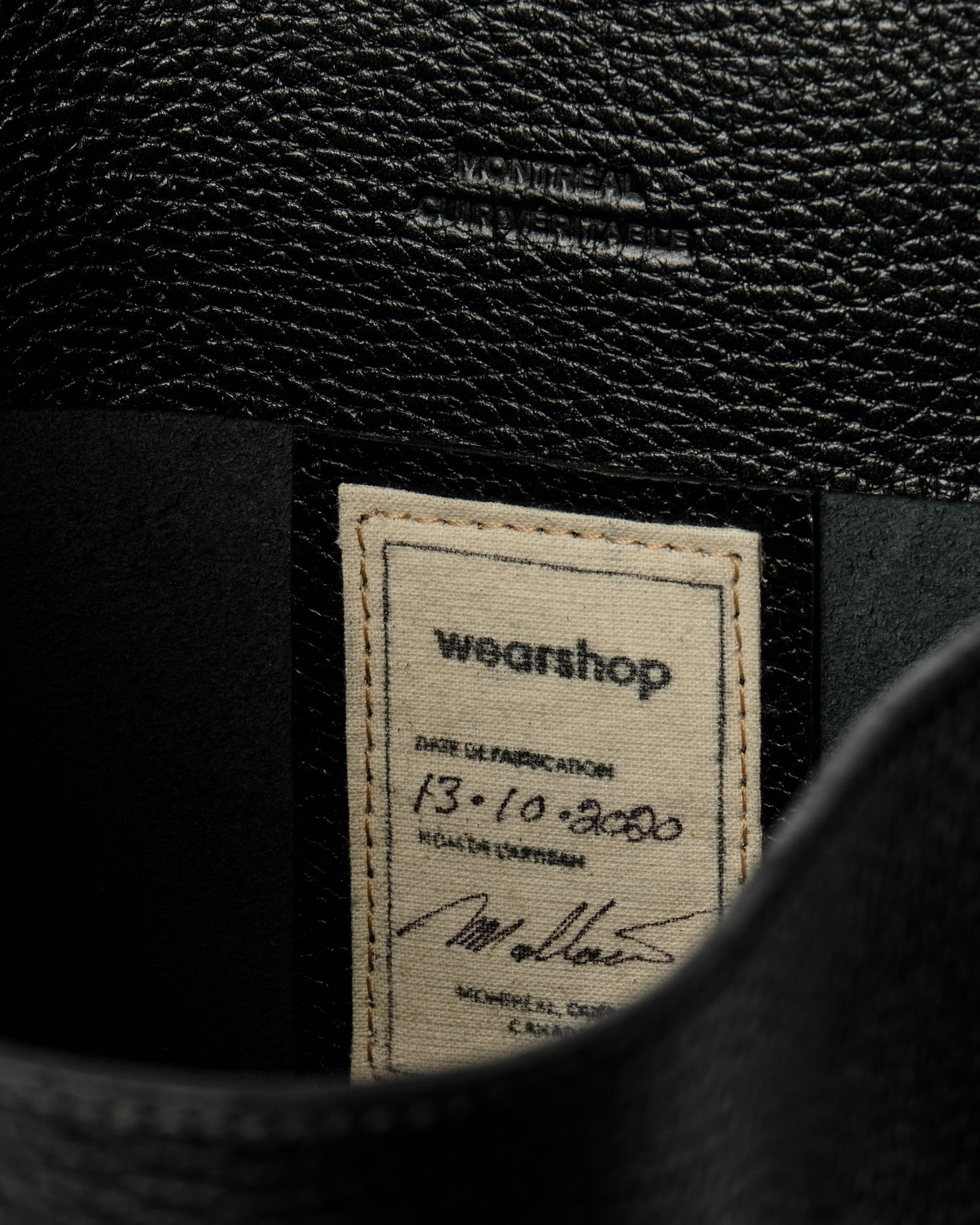 Le sac seau Navona en noir