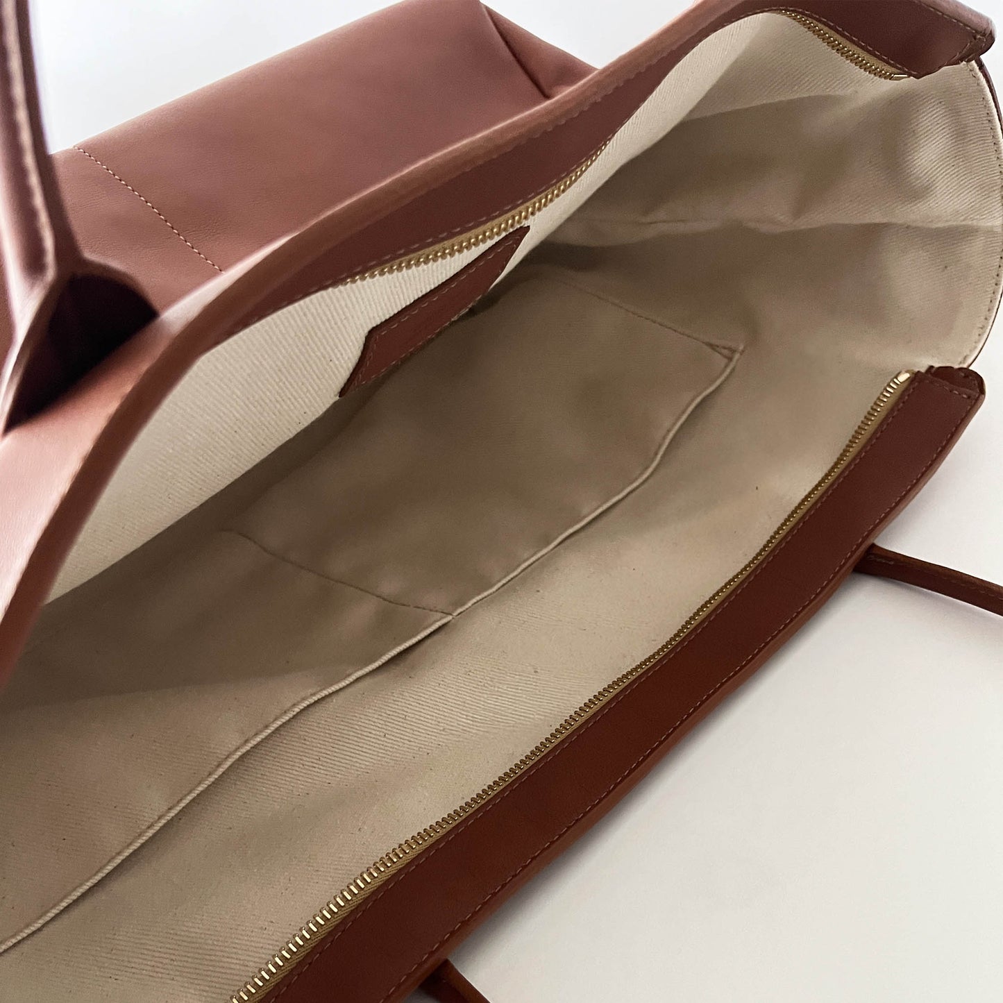 L'Editrice Bag in Cognac