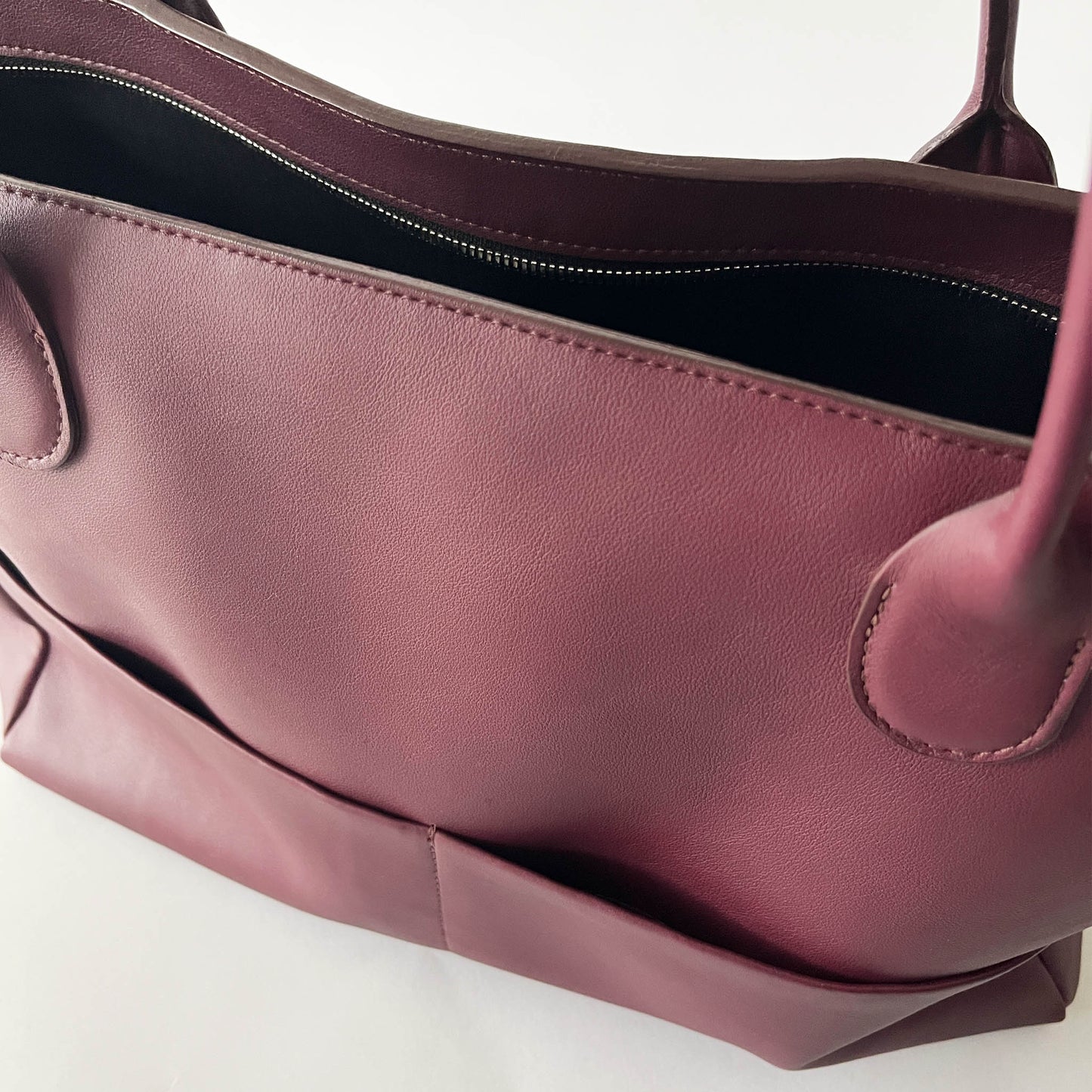 L'Editrice Bag in Plum