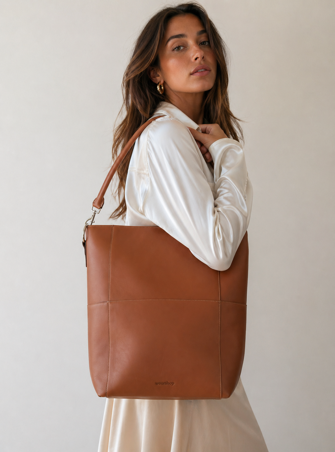 The Meletti bag in Tan