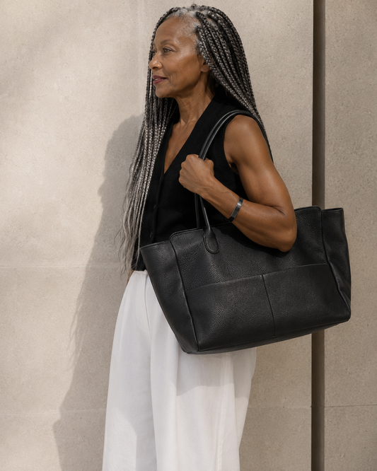 L'Editrice Bag in Pebble Black