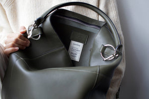 The Meletti shoulder bag in Khaki
